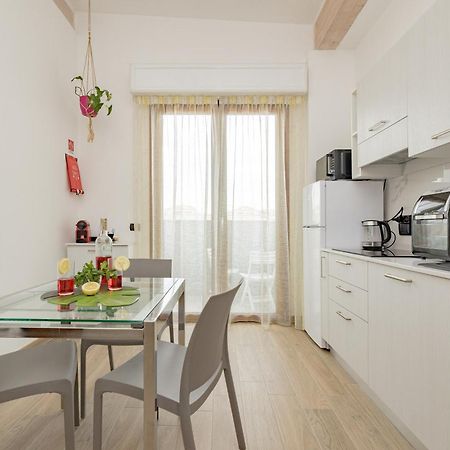 A10 Arcobaleno Rho Fiera & Malpensa Airport Apartamento Cesate Exterior foto
